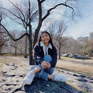 Meet your Posher, Makena